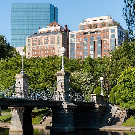 The Newbury Boston Hotel Екстериор снимка The Charles River Esplanade